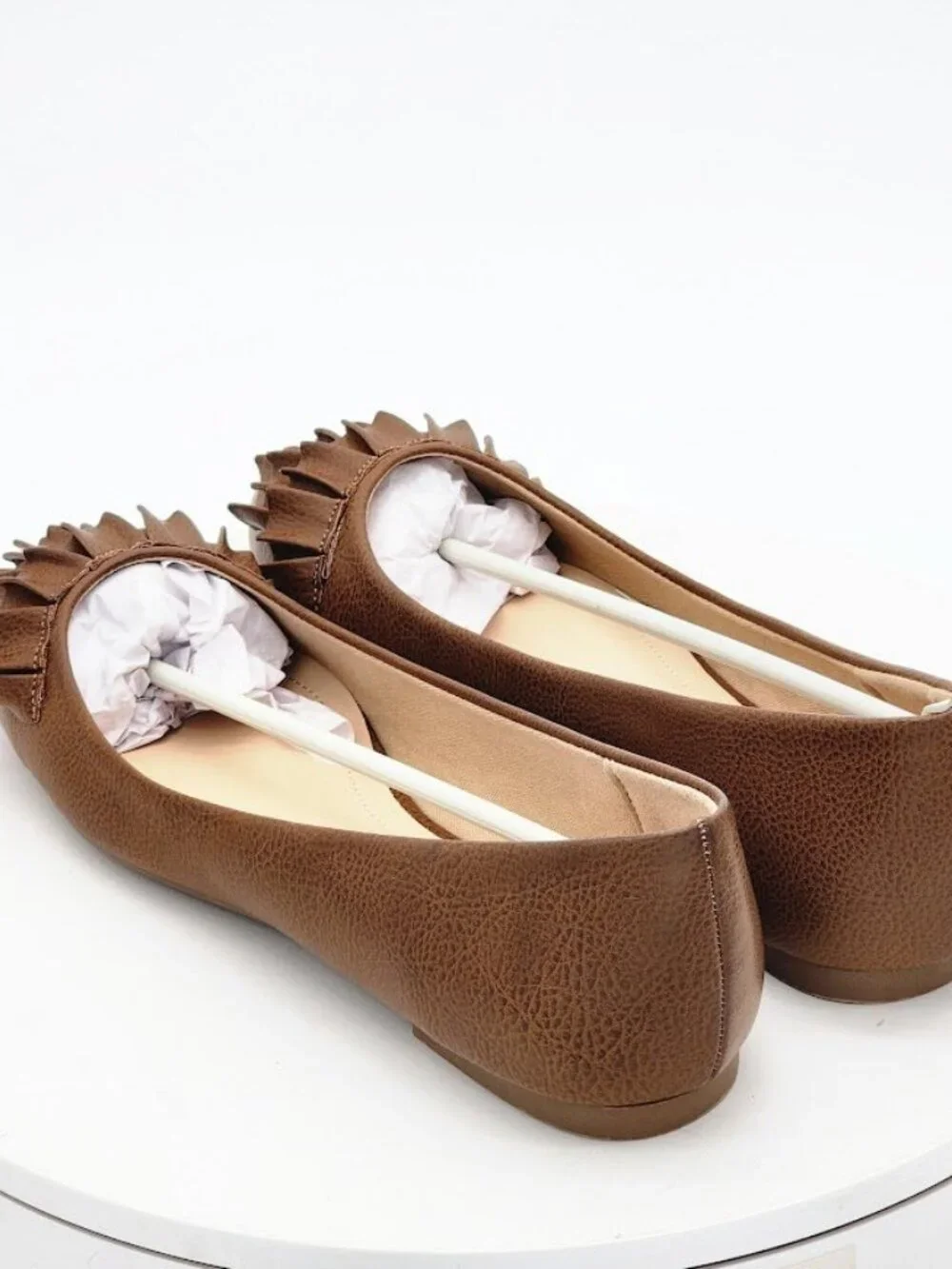 Journee Collection Judy Tan Ruffle Pointed Toe Flats Women's Size 8.5